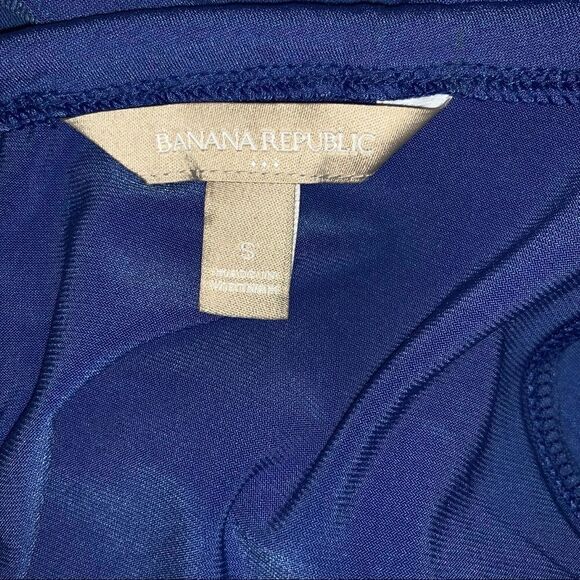 Banana Republic sleeveless top with peek a boo - Picture 2 of 8